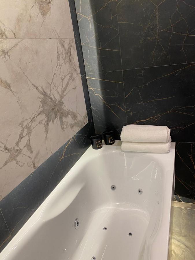 Family&Business Sauna Tężnia Apartments No18 Leśny nad Zalewem z Balkonem i Parkingiem oraz możliwością wyżywienia - Exclusive New! Kielce Zewnętrze zdjęcie