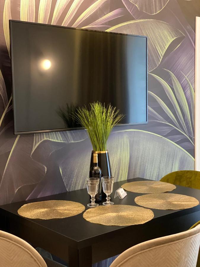Family&Business Sauna Tężnia Apartments No18 Leśny nad Zalewem z Balkonem i Parkingiem oraz możliwością wyżywienia - Exclusive New! Kielce Zewnętrze zdjęcie